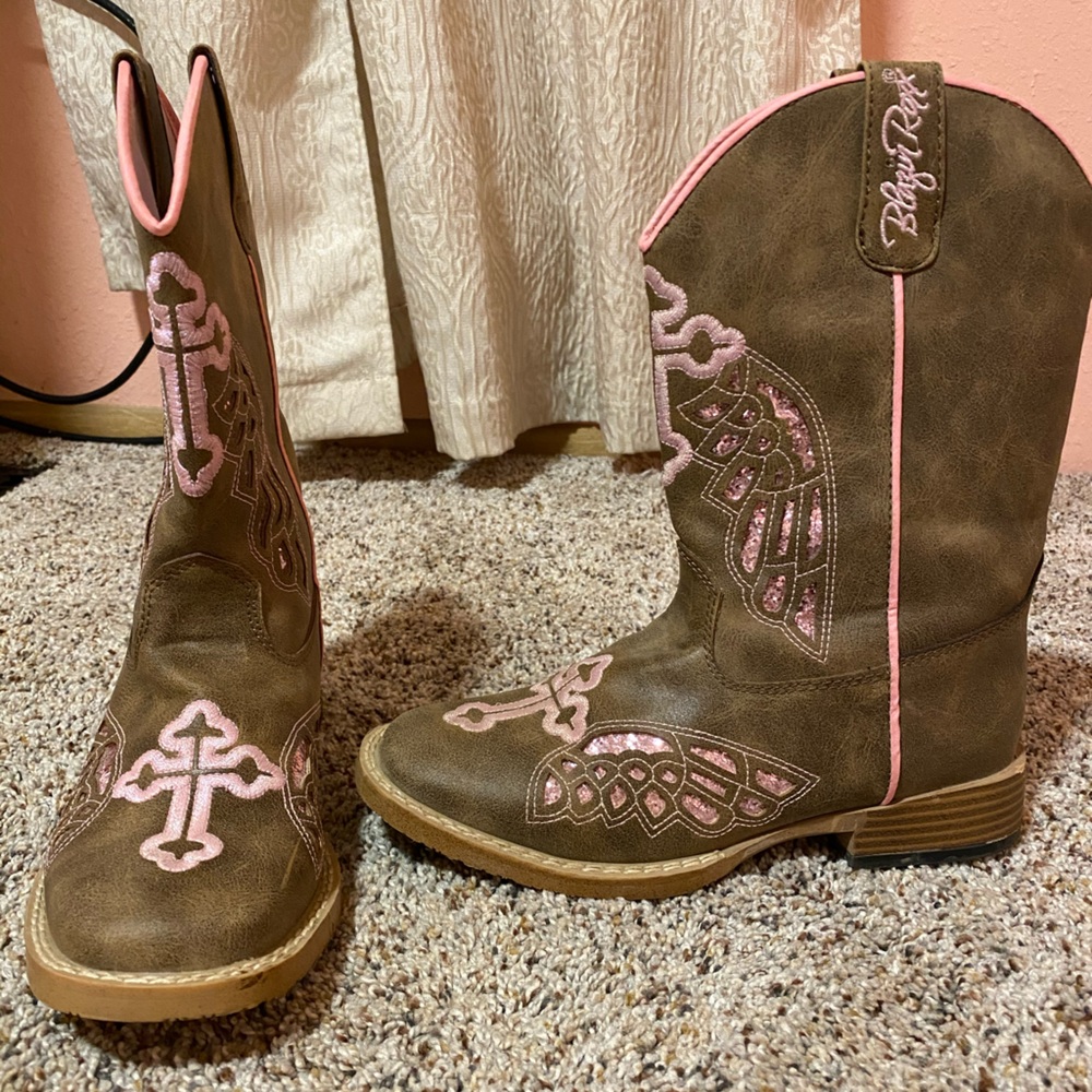 Girls cowboy boots
